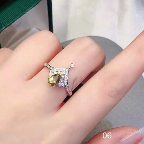 Original Luxury Princess Crown Design Olive Yellow Crystal Finger Ring For Women Girl Bridal Wedding Jewelry 2021