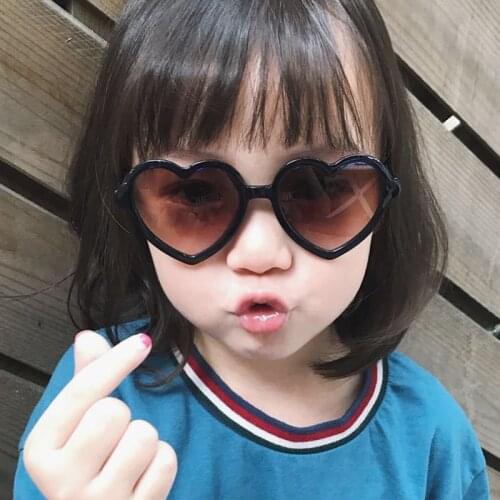 2020 Fashion Heart Shaped Sunglasses For Children Black Red Small Frame Sun Glasses Vintage Boys Girls Kids Child Oculos De Sol
