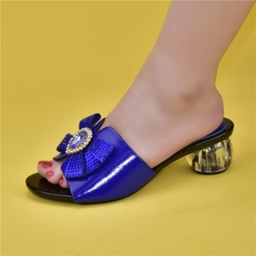 New Arrival Italian Women Wedding Shoes Party Pumps Decorated with Rhinestone Ladies Dress Shoes 2021 Fashion Women Low Heels