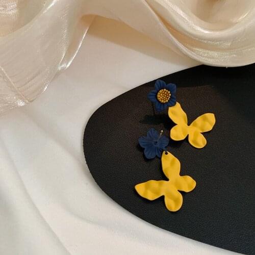XIYANIKE Yellow Color Butterfly Flower Drop Earrings 2021 Trendy Alloy Arcylic Earrings For Women Fashion Gift Jewelry Brincos