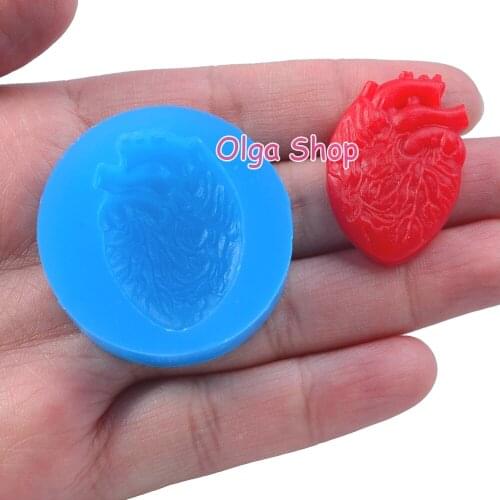 PYL049 31.8mm x 21.7mm Heart Embossment Silicone Mold Fondant Cake Decoration Candy Resin Clay Earrings Necklace Craft Soap