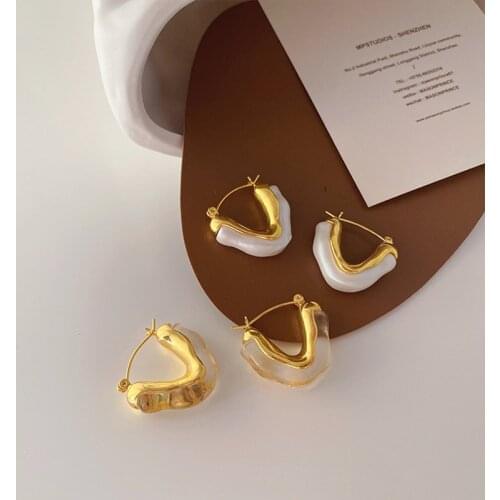 SRCOI Vintage Minimalist Imitation Pearls Resin V Shaped Hoops Earrings Irregular Geometric Metal Women Party Summer Earrings
