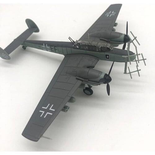 BF-110 Fighter Model with Alloy Wing 1:100 German Heavy Fighter Simulation Military Airplane Model Home Office Decorations Gift