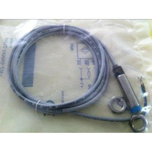 2PCS Switch IM12-04NNS-ZW1 3 wire NPN NO New High-Quality Sensor