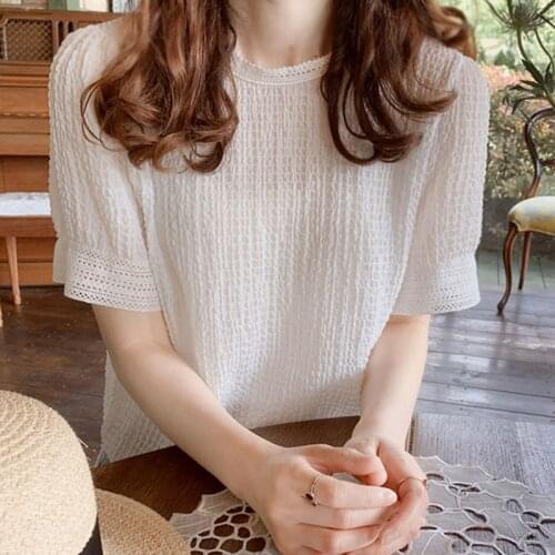 Elegant Short Sleeve Pleated Blouse Women Korea Puff Sleeve O-neck Lace T-shirt Casual Loose Beige Chiffon Shirt Blusas 15785