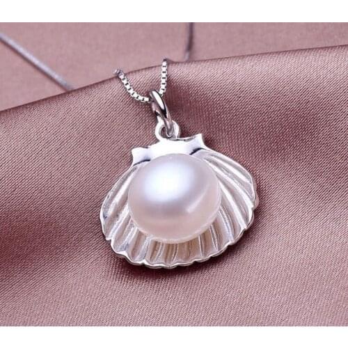 Real Freshwater Cultured Natural Pearl Necklace 9-10MM Size with Snake Silver Chain Charm Necklace for Women
