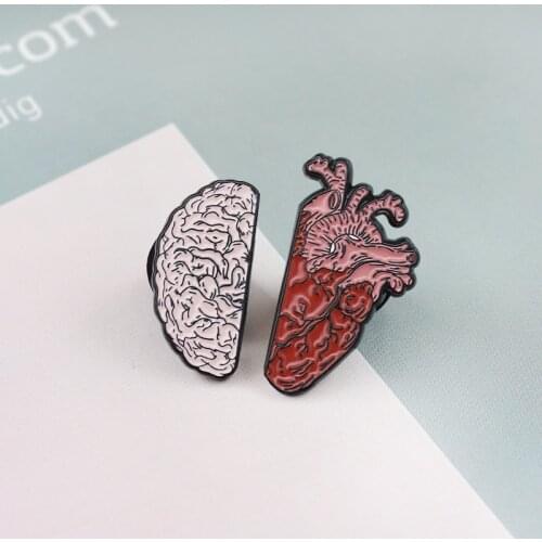 Two Petals Heart and Brain Organs Cartoon Brooch Half Organ Human Heart Jackets Lapel Badge Symbol Medical Staff Jewelry Gifts