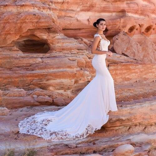 Satin Lace Mermaid Wedding Dress Boho Beach Sexy Sleeveless V-Neck Beaded Bridal Dresses Wedding Gowns Long Train White Ivory