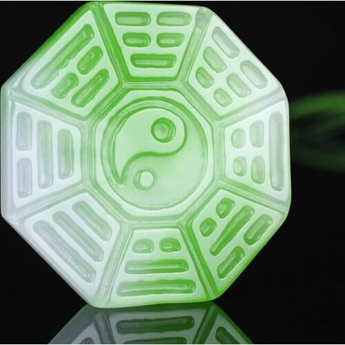 Natural White Green Jade Tai Chi Gossip Pendant Necklace Chinese Hand-Carved Charm Jewellery Amulet Fashion for Men Women Gifts