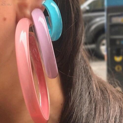 AOMU New Exaggerated Acrylic Candy Color Earring Girl Fashion C Shape Geometric Earring for Woman Jewelry Party
