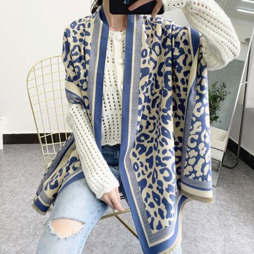 Fashion Brand Winter Scarf Women Vintage Leopard Design Cashmere Scarves New Warm Lady Shawls Luxury Soft Wraps Blanket