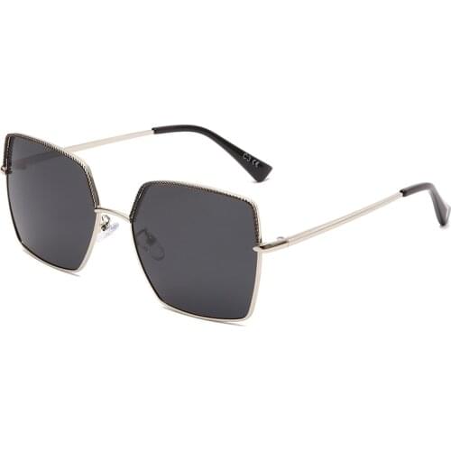 2021 New Sunglasses Ladies Big Face Slim Metal Frame Retro Sunglasses Women Snail Texture Phnom Penh 72034
