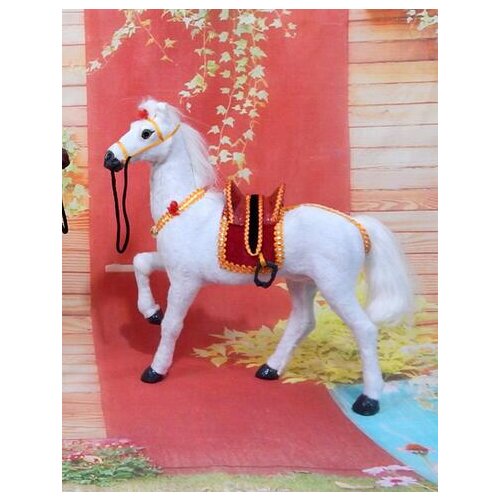 Yellow horse White Horse Pony decoration model Animal Small wave wind Small Statue Decoration Resin Craft art home sculpture
