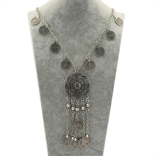 2016 New Fashion Boho Vintage Carved Flower Coin Pendant Love Choker Necklace Accessories Necklaces Jewelry