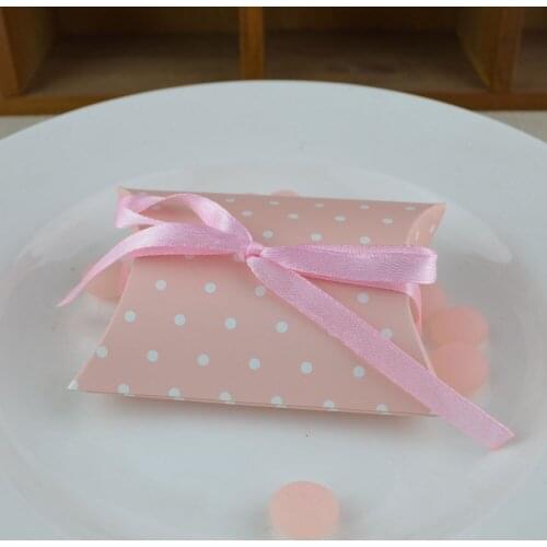 100pcs New European Pillow shape Polka Dots Candy Boxes + Ribbons Wedding Favors Wedding Table Decor Baby Shower Party Gift Box