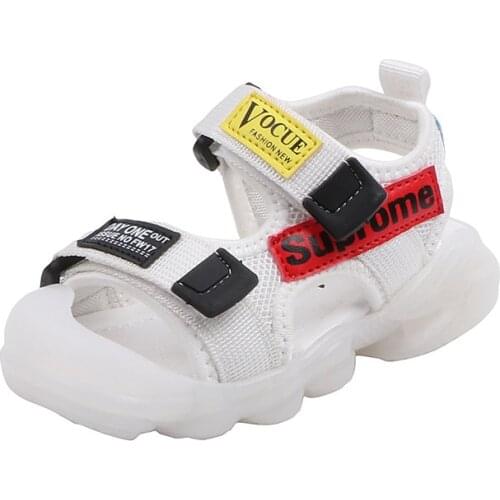 Kids shoes 2021 new fashion boys light shoes soft soled comfort non-slip girls sandals summer beach shoes