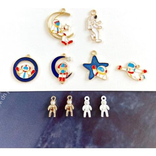 Space style 50pcs/lot alloy drop oil cartoon Spaceman moon stars shape floating locket charms diy jewelry accessory