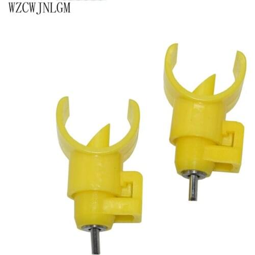 25Pcs Chicken Yellow Nipples Drinking Snap and Lock Nipples Water Drinking Poultry Chicken Quail Drinker Water Feeding Supplies