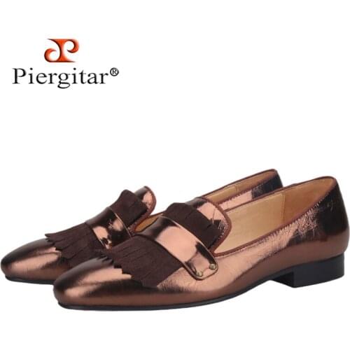 Piergitar New Arrival Brown Cracked Patent Leather Cutting Suede Mens Loafers Classic Men Moccasin Handmade Men Flats Plus Size