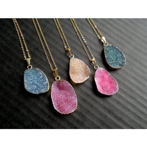 Drusy Necklace Drusy Pendant Gold Dipped Stone Gold Edged agat Jewelry Mixed Drusy Necklace Stone Pendant Crystal Necklace 5pcs
