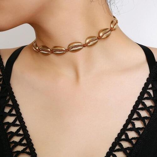 Vintage Gold Rope Bead Cowrie Shell Choker Necklace for Women Coin Sequin Pendant Necklace Boho Jewelry Statement Collier Femme