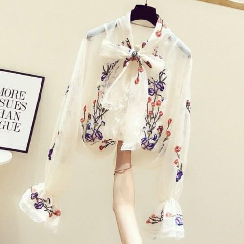 Flower Embroidery Women Blouse 2020 Summer New Flare Sleeved Bow Neck Loose Office Lady Elegant Pulls Tops Tees Top Quality