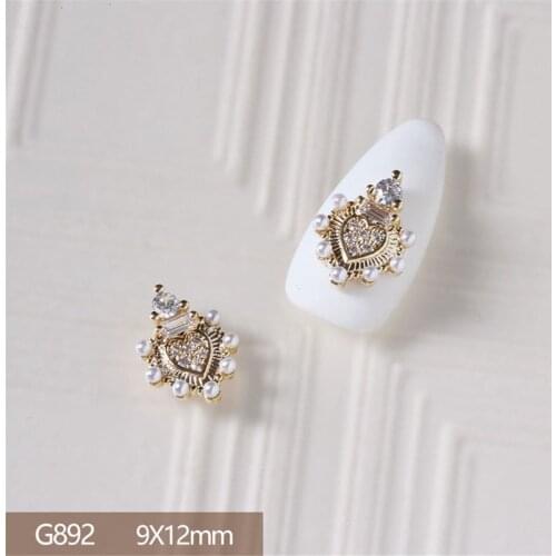 5pcs/lot Luxury Gold Love 3D Alloy Nail Art Zircon Pearl Crystal Metal Manicure DIY Nails Accesorios Supplies Decorations Charms