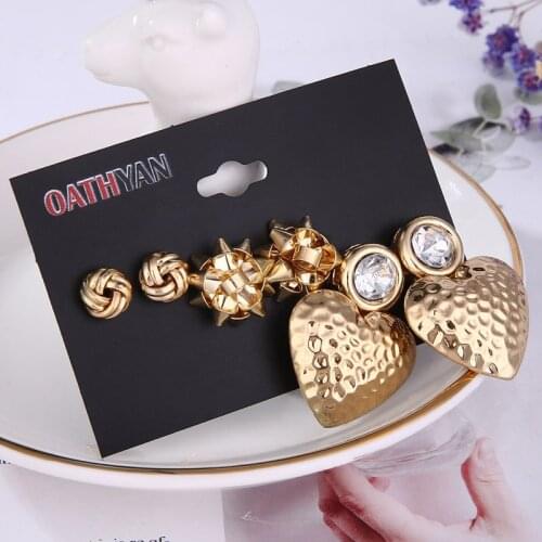 Fashion Golden Geometric Statement Metal Heart Stud Earrings Set For Women Girl Elegant Crystal Rhinestone Bridal Earrinhs Gift