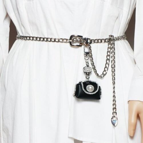 DAEYOTEN Luxury Diamond Belt Bag Mini Waist Bag Women Rhinestone Tassel Lady Coin Purse Metal Chain Crossbody Chest Bag ZM1179