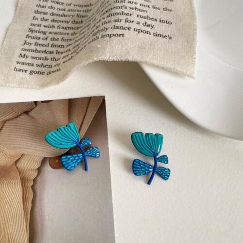 AOMU French Blue Acrylic Flower Plant Ear Clip Funny Asymmetrical Smooth Line Textured Stud Earrings for Women Accessories