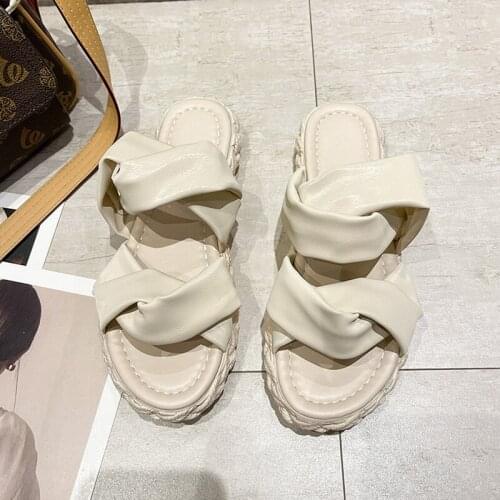 Slippers Women 2021 New Summer Net Red Super Fire Wild Fashion Straw Outdoor Beach Slippers Female Casual Open Toe Roman Slides