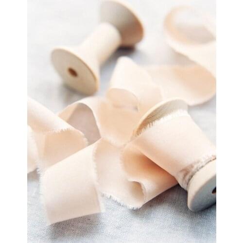 5cmx2m Handmade Frayed Edged Chiffon Silk Ribbon with Wood Spool Wedding Invitation Bouquets Sheer Fringe Ribbon Craft Flatlay