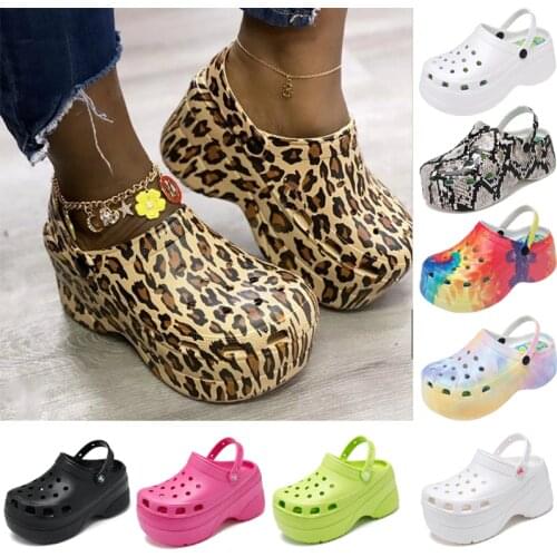 Summer Women Clogs Thick Sole Increased Flip Flops for Women Quick Dry Wedges Platform Garden Shoes Beach Sandals Home Slippers