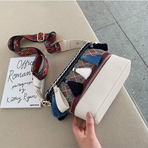 Hot sales Shoulder Bags Women Summer Fashion Tassel Small Bags Female Classic Crossbody Bags High Designer Messager Bags A1-87