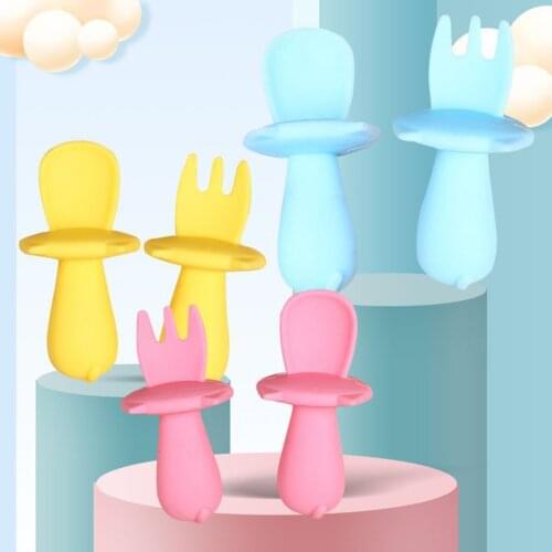 First Stage Toddler Utensils Led Weaning Spoons Food Grade Soft Silicone Anti-Choke Self Feeding Set