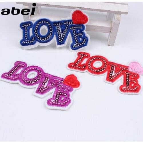 10pcs/lot Cartoon Sequined Love Heart Sticker DIY Sewing Patches Iron On Patch Jeans Backpack Fabric Appliques Coat Badge