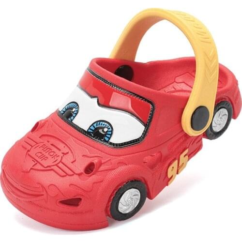 New Summer 2020 Boys Car Slippers Fashion Childrens Hole shoes 2 to 7 years old boy MQueen car cool beach slippers SO006