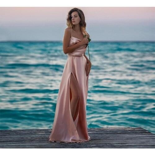 Sexy Long Satin V-Neck Prom Dresses with Slit Spaghetti Straps Criss Cross Back Robe De Soiree Formal Party Gown
