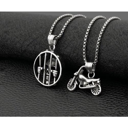 Fashion Titanium Steel Skull Men and Women Pendants Retro Punk Trend Hip Hop Jewelry Hot Sale