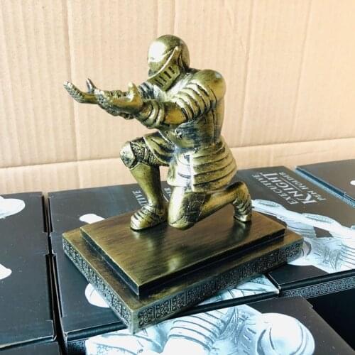 Executive Knight Pen Holder Armor Hero Pen Stationery Resin Display Supplies