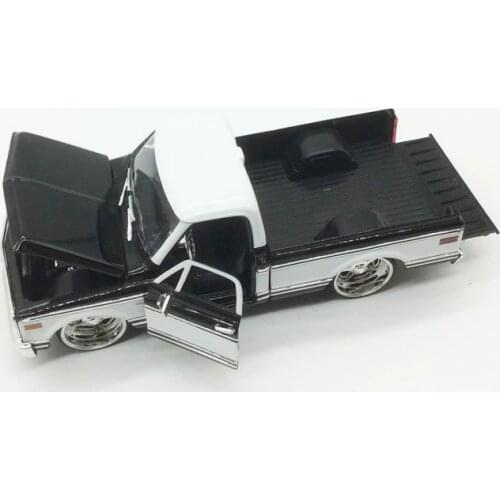 JADA 1:24 1972 Chevrolet Pickup Alloy full open die-casting collection car toys