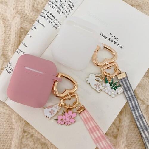 Luxury Cute Rabbit Flowers Keychain Decor Silicone Earphone case For Airpods Wireless Headphones case Headset Protective cover