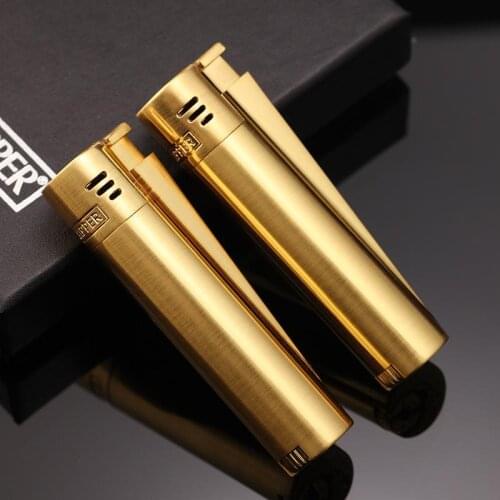 Clip Clifford lighters in Spain