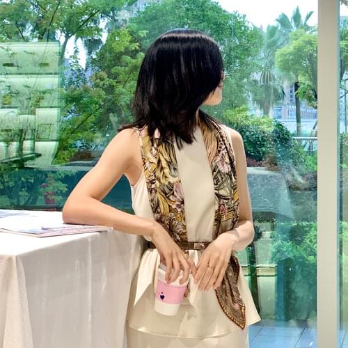 Designer Square Silk Scarf 90*90cm Foulard En Soie Sac Silk Scarf Hand Rolled Edges animal print scarves