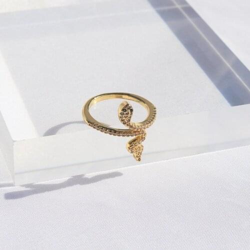 Fashion Animal Snake Women Ring Gold Color Micro Paved Zircon Bling Bling CZ Stone Exquisite Stackable Snake-shape Rings Gift