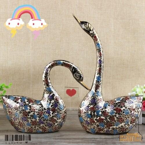 Pakistan carved bronze painted handmade art decoration wedding couple fat Swan wedding gift ornaments