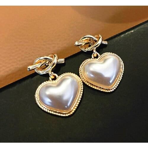 Luxury Imitation Pearls Earrings White Acrylic Silver Needle Women Dangle Gold Plated Heart Design Korean Drop Pendientes Gifts