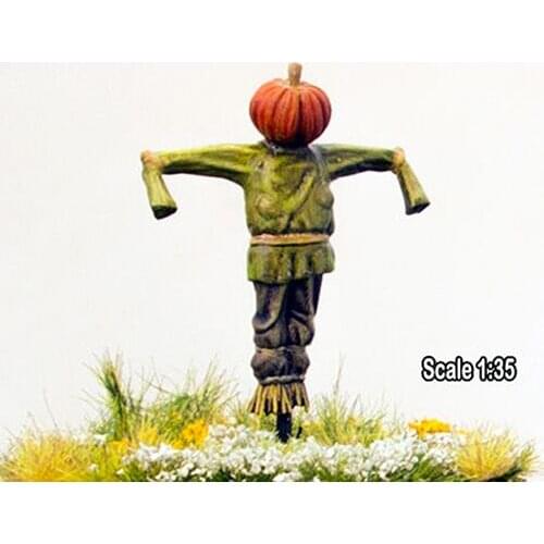 1/35 Resin Model Building Kit Figure scarecrow