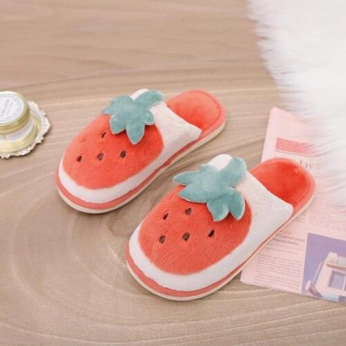 Winter New Womens Shoes Home Non-Slip Warmth Cartoon Strawberry Pattern Cute Cotton Drag 36-41 Size Multicolor Indoor Slippers