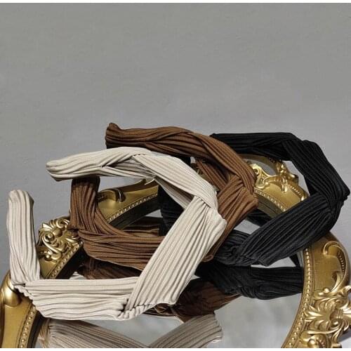 Headhoop South Korea Dongdaemun 2021 new cross headband French solid color temperament wear texture Western style hairhoop